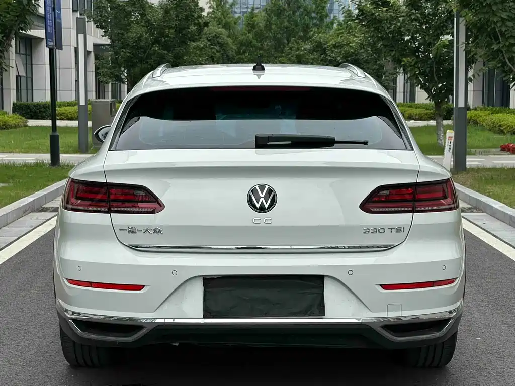 Volkswagen Volkswagen CC 2021 Shooting Brake 330TSI Liemu Edition 2022 - thumbnail 27