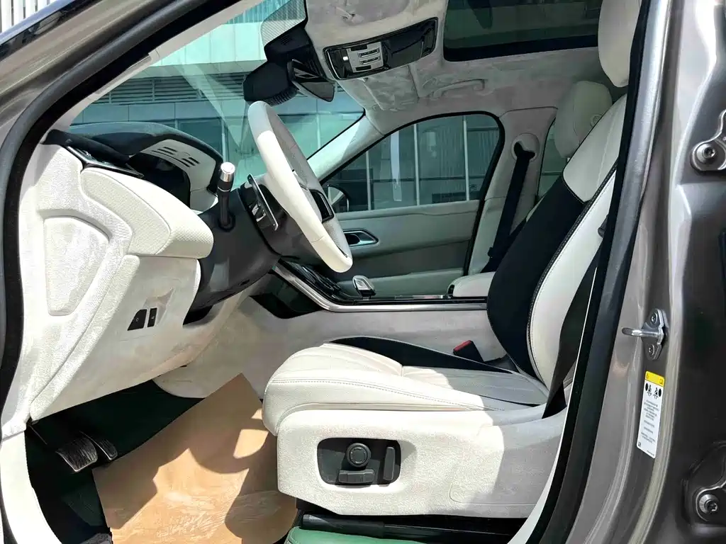 Land Rover Range Rover Velar 2021 P250 2021 - thumbnail 4