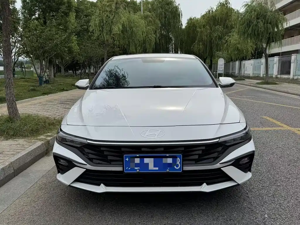 Hyundai Hyundai Elantra 2023 1.5L CVT GLS 2024 - thumbnail 2