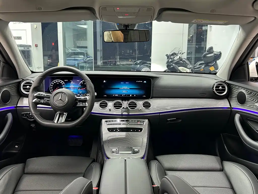 Mercedes-Benz Mercedes-Benz E-Class 2022 Facelift E 260 L Sport 2022 - thumbnail 5