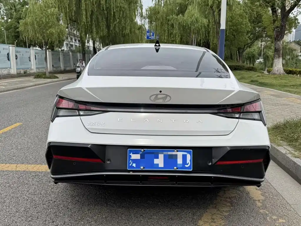 Hyundai Hyundai Elantra 2023 1.5L CVT GLS 2024 - thumbnail 4