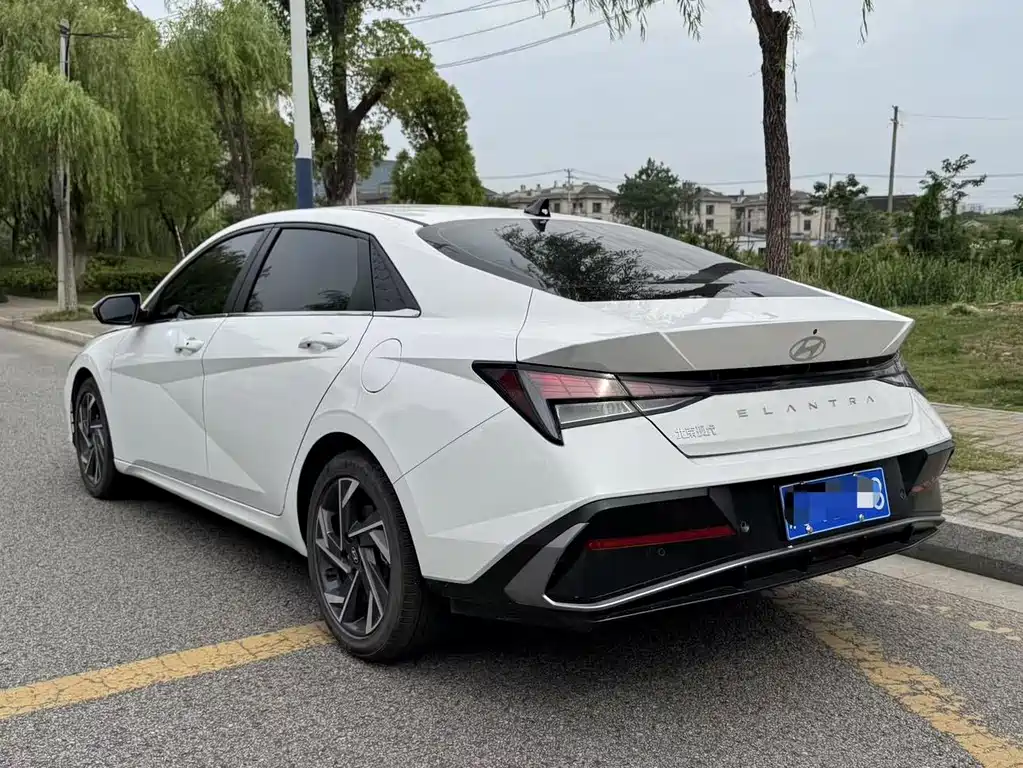 Hyundai Hyundai Elantra 2023 1.5L CVT GLS 2024 - thumbnail 6