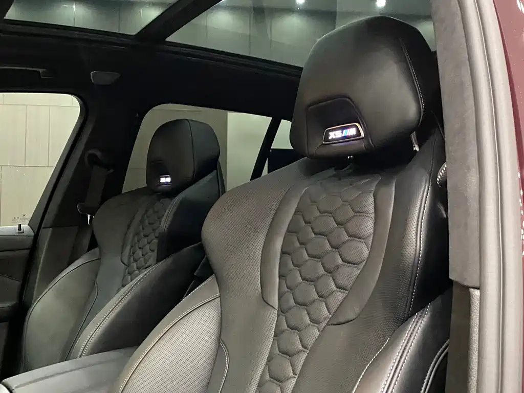 BMW BMW X5 M 2022 - thumbnail 8