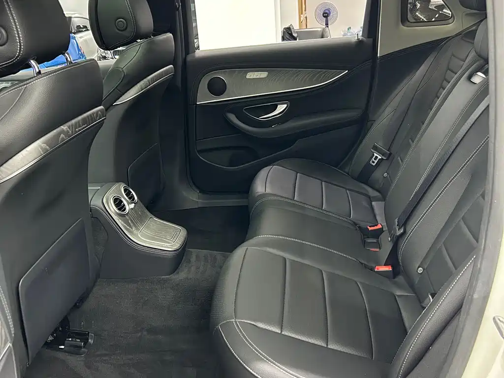 Mercedes-Benz Mercedes-Benz E-Class 2022 Facelift E 260 L Sport 2022 - thumbnail 11