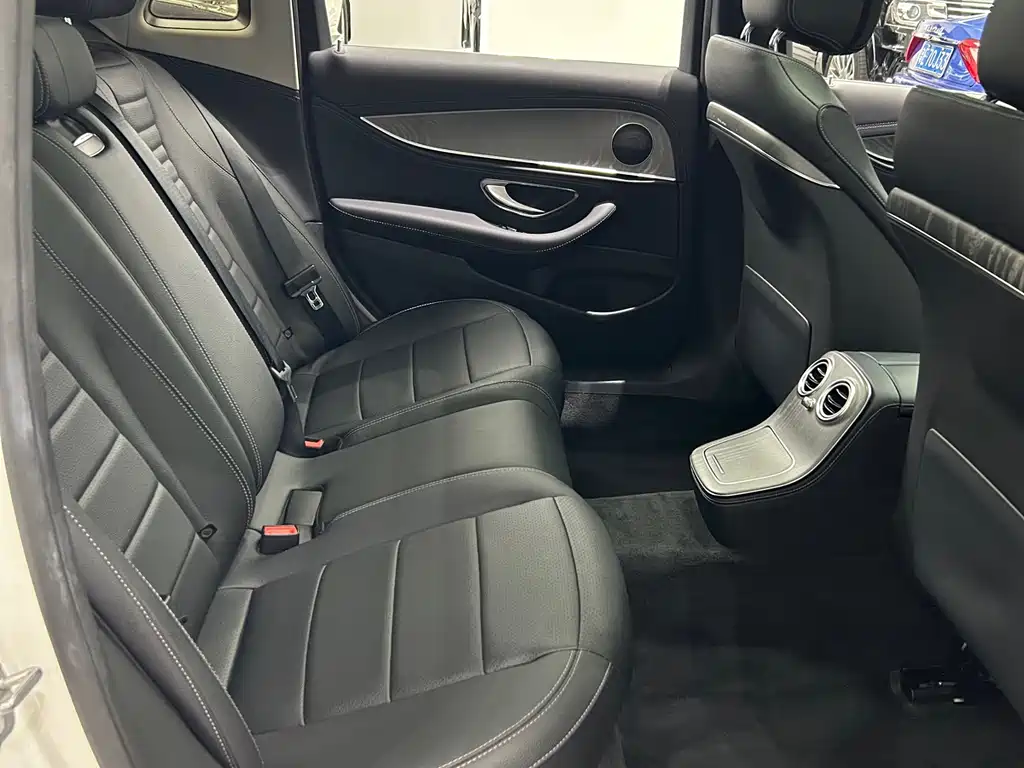 Mercedes-Benz Mercedes-Benz E-Class 2022 Facelift E 260 L Sport 2022 - thumbnail 12
