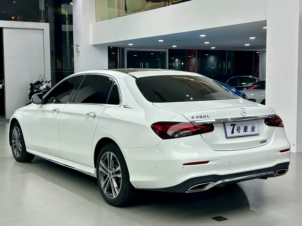 Mercedes-Benz Mercedes-Benz E-Class 2022 Facelift E 260 L Sport 2022 - thumbnail 16