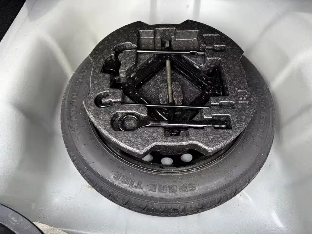 Hyundai Hyundai Elantra 2023 1.5L CVT GLS 2024 - thumbnail 15