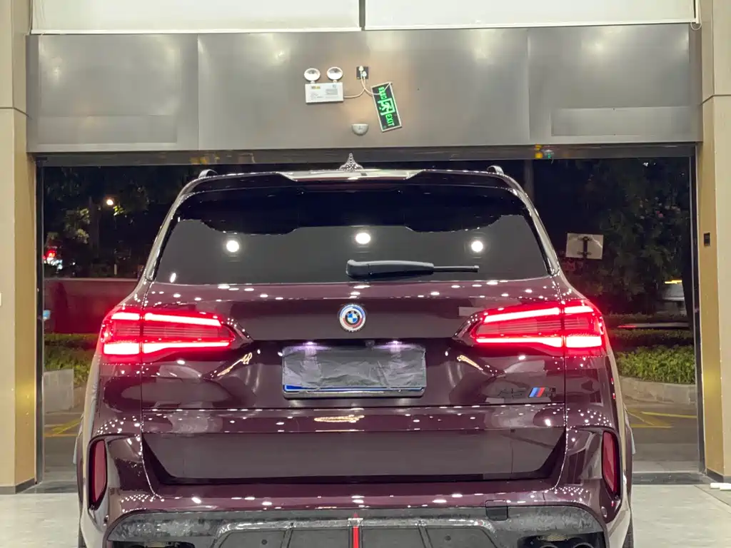 BMW BMW X5 M 2022 - thumbnail 19