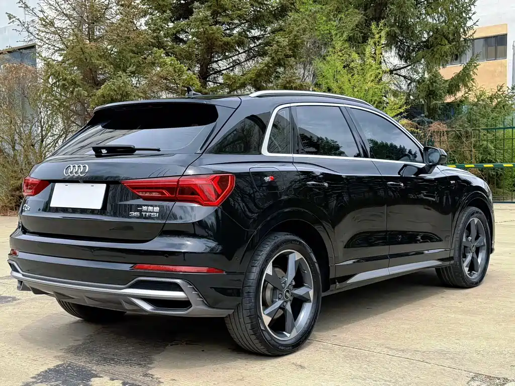 Audi Audi Q3 35 TFSI 2022 - thumbnail 5