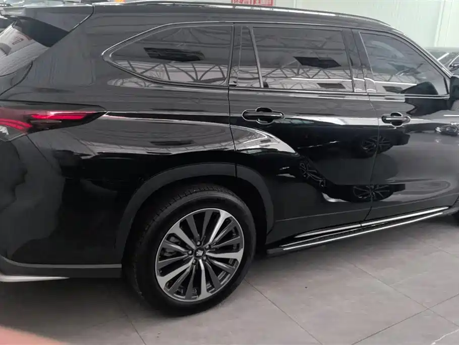 Toyota Toyota Crown Kluger 2024 2.5L HEV AWD Noble Edition 2025 - thumbnail 3