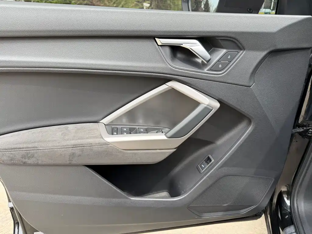 Audi Audi Q3 35 TFSI 2022 - thumbnail 11