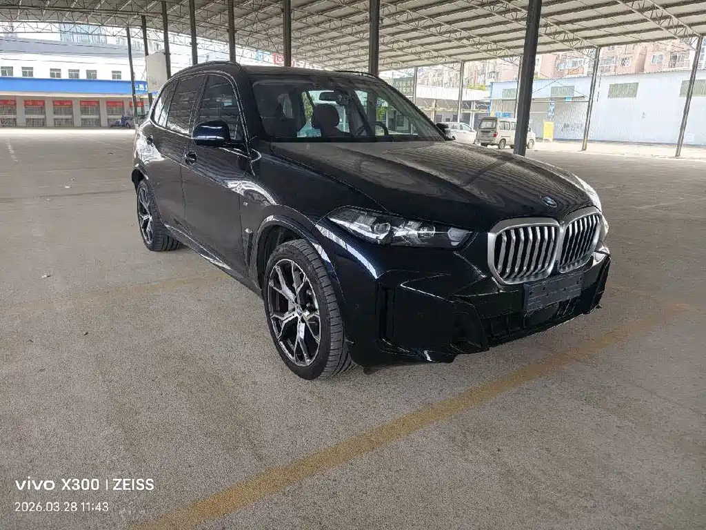 BMW BMW X5 2023 xDrive 30Li M Sport Night Edition 2024 - thumbnail 3