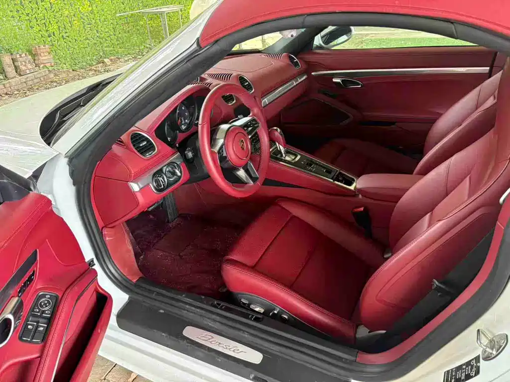Porsche Porsche 718 Boxster 2.0T 2023 - thumbnail 2
