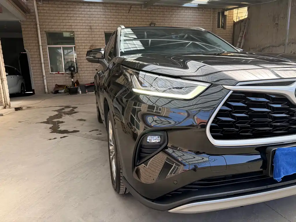 Toyota Highlander 2022 380T AWD Premium 7-seater 2024 - thumbnail 2