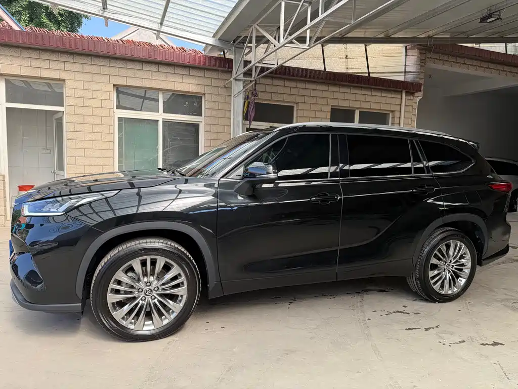 Toyota Highlander 2022 380T AWD Premium 7-seater 2024 - thumbnail 4