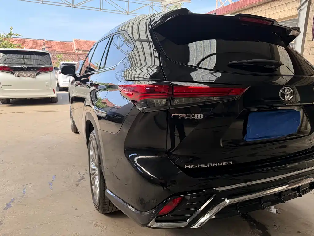Toyota Highlander 2022 380T AWD Premium 7-seater 2024 - thumbnail 6