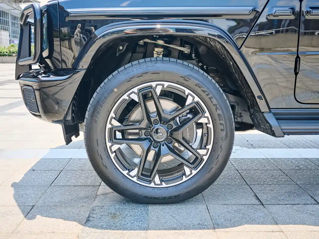 Mercedes-Benz Mercedes-Benz G-Class 2025 G 500 2025 - thumbnail 4