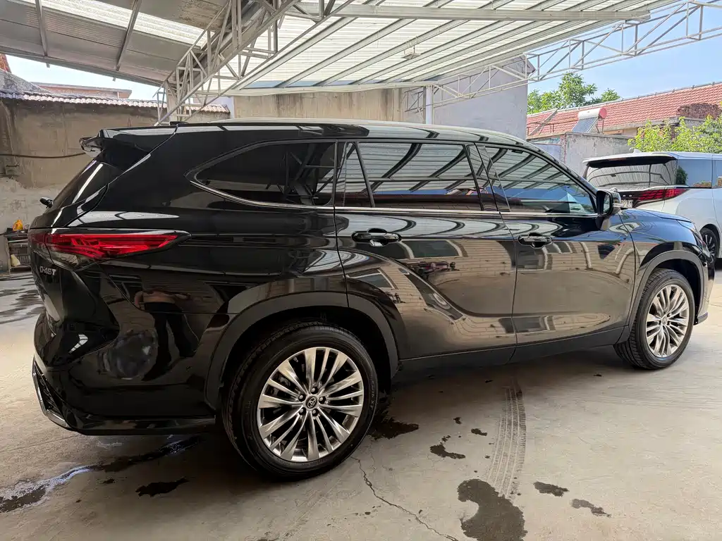 Toyota Highlander 2022 380T AWD Premium 7-seater 2024 - thumbnail 8