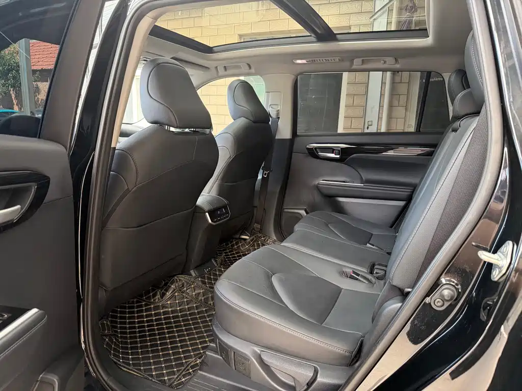 Toyota Highlander 2022 380T AWD Premium 7-seater 2024 - thumbnail 12