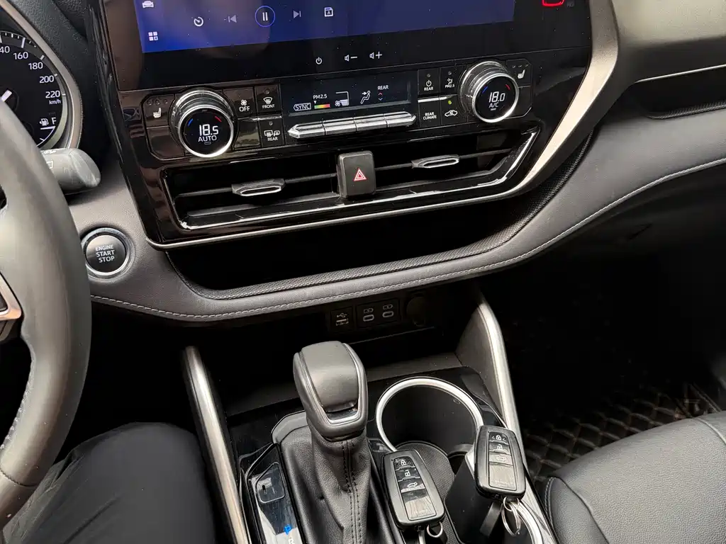 Toyota Highlander 2022 380T AWD Premium 7-seater 2024 - thumbnail 15