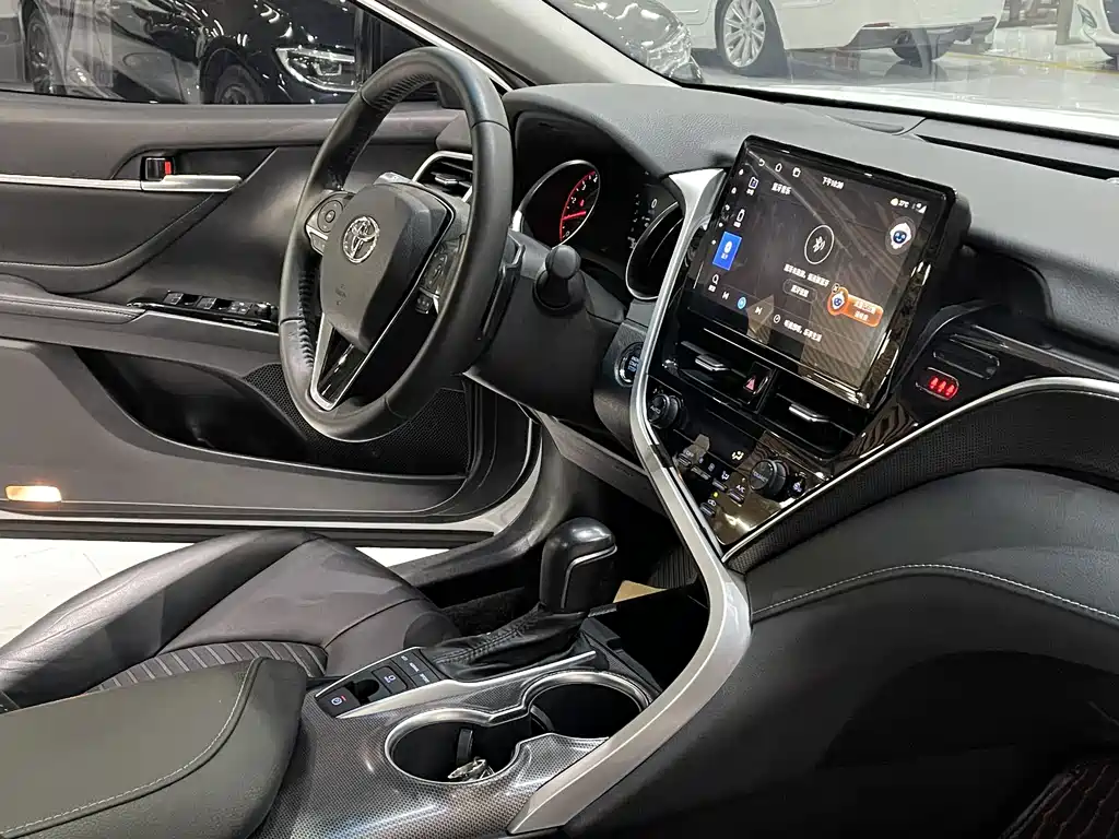 Toyota Camry 2.0S Knight Edition 2022 - thumbnail 9