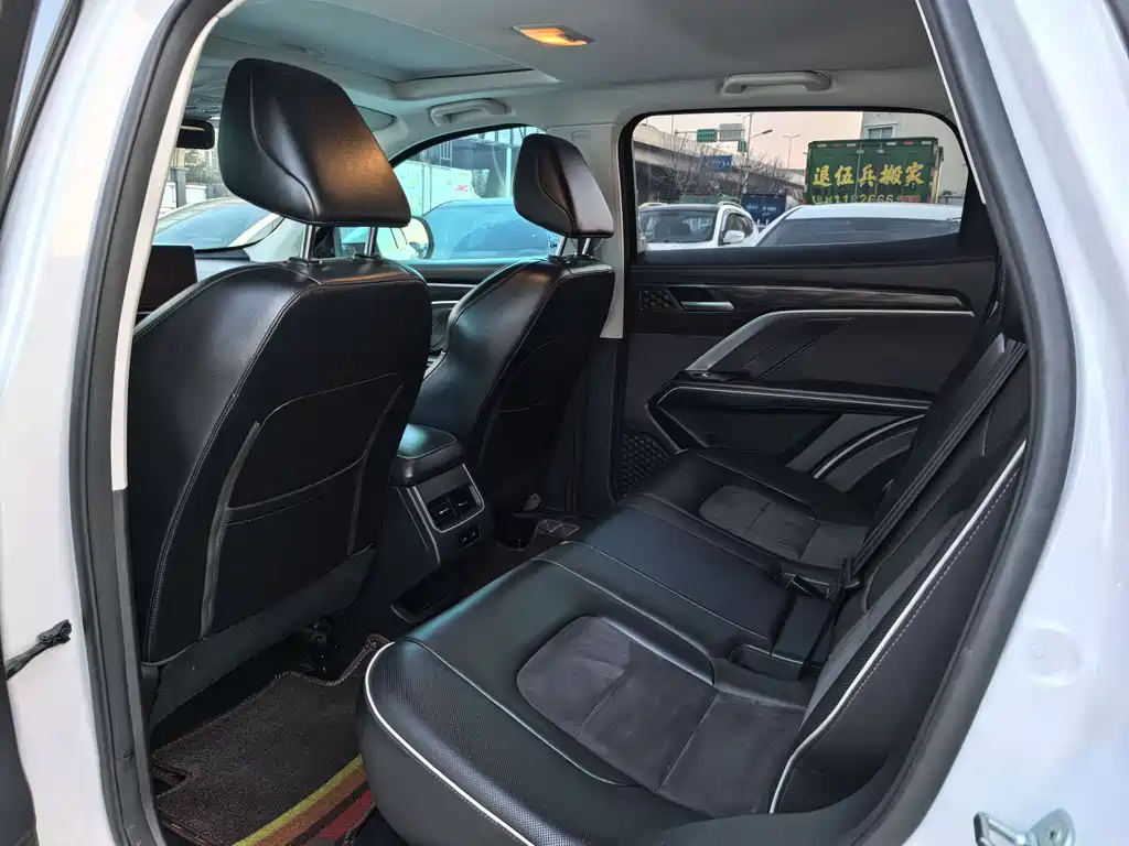 Haval Haval H6 2023 Guochao Edition 1.5T Automatic Urban Edition 2023 - thumbnail 6