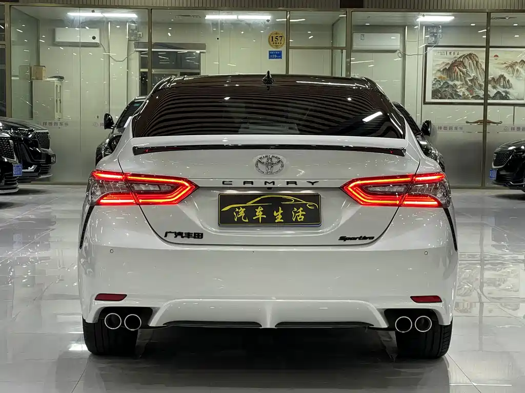 Toyota Camry 2.0S Knight Edition 2022 - thumbnail 11