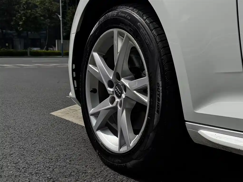 Audi Audi A4L 2017 40 TFSI 2016 - thumbnail 7