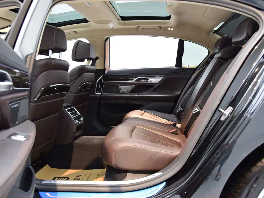 BMW BMW 7 Series 2021 730Li Luxury Package 2021 - thumbnail 8