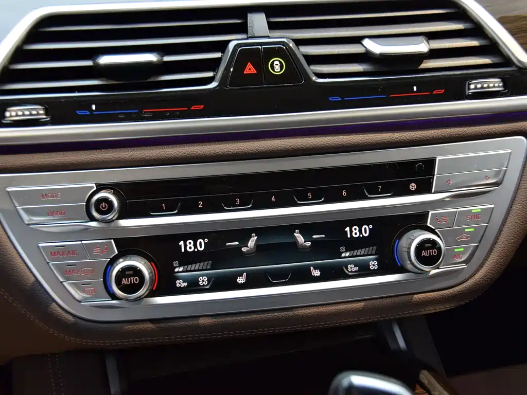 BMW BMW 7 Series 2021 730Li Luxury Package 2021 - thumbnail 16
