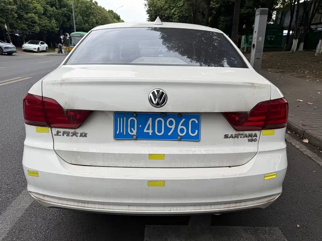 Volkswagen Santana 2016 1.6L Automatic Fashion Edition 2018 - thumbnail 6