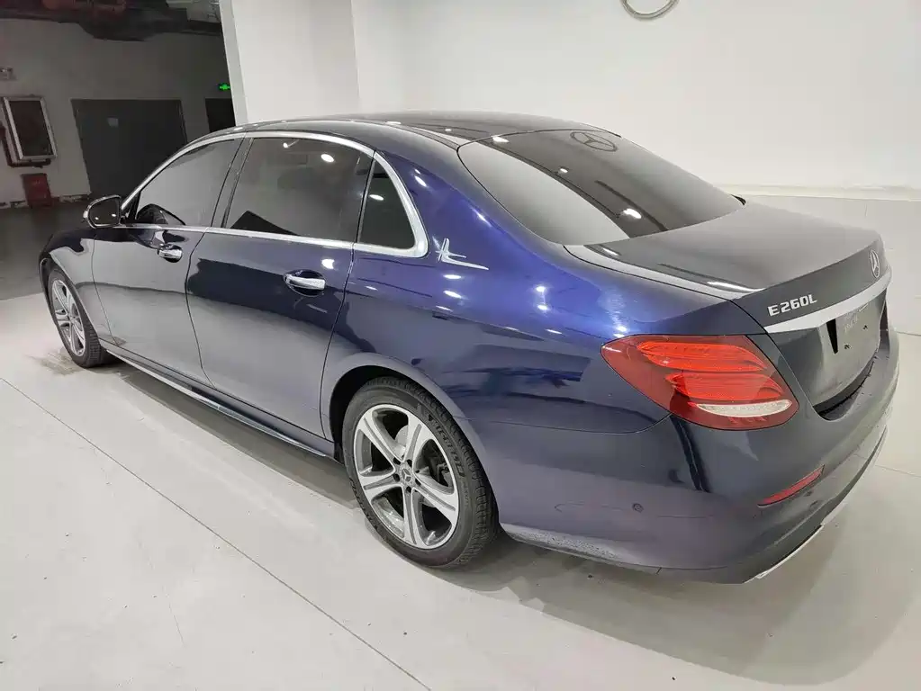 Mercedes-Benz Mercedes-Benz E-Class 2019 E 260 L Sport 2019 - thumbnail 2
