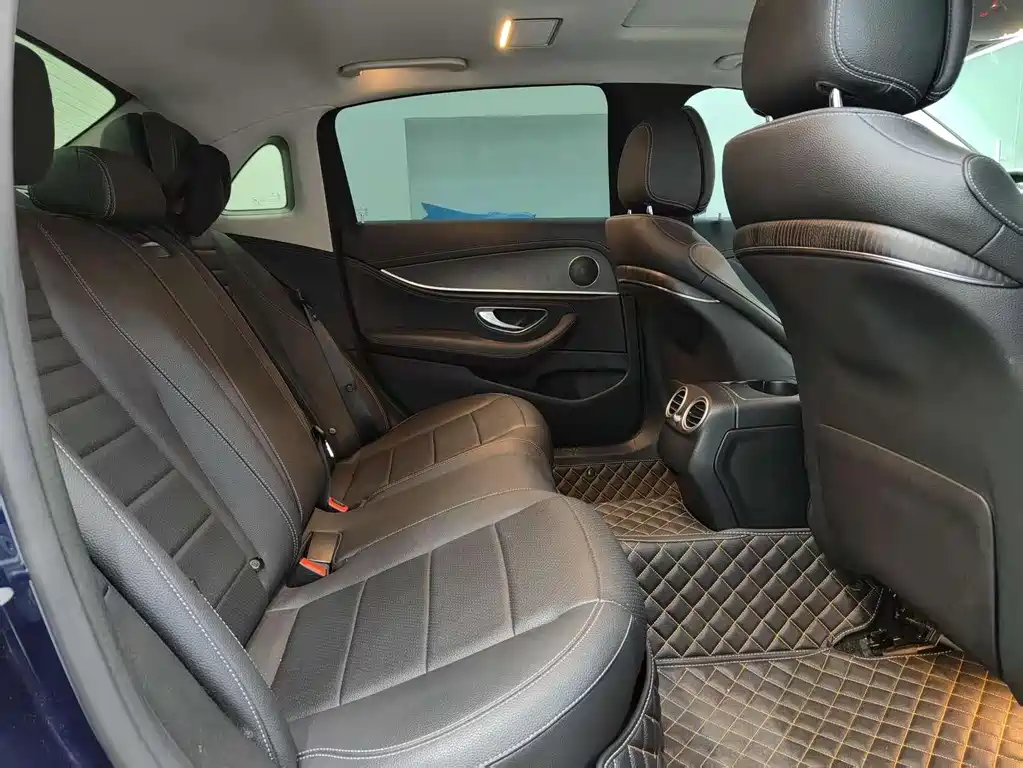 Mercedes-Benz Mercedes-Benz E-Class 2019 E 260 L Sport 2019 - thumbnail 12
