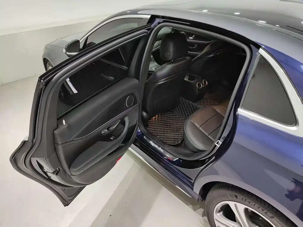 Mercedes-Benz Mercedes-Benz E-Class 2019 E 260 L Sport 2019 - thumbnail 20