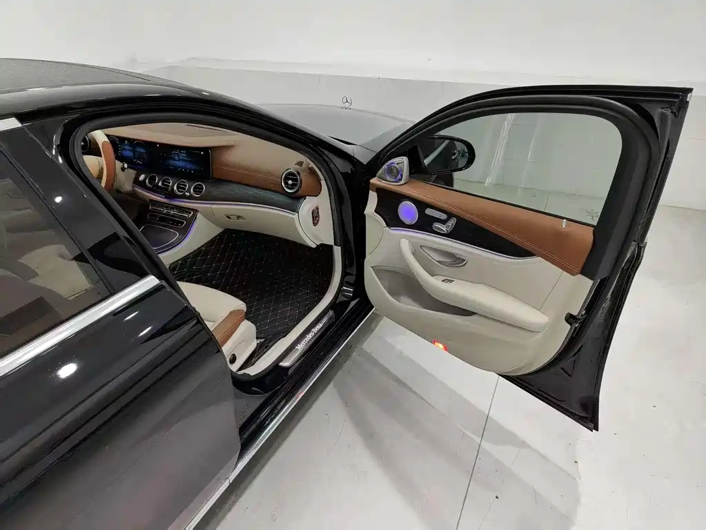 Mercedes-Benz Mercedes-Benz E-Class 2022 Facelift E 300 L Fashion Edition 2022 - thumbnail 17