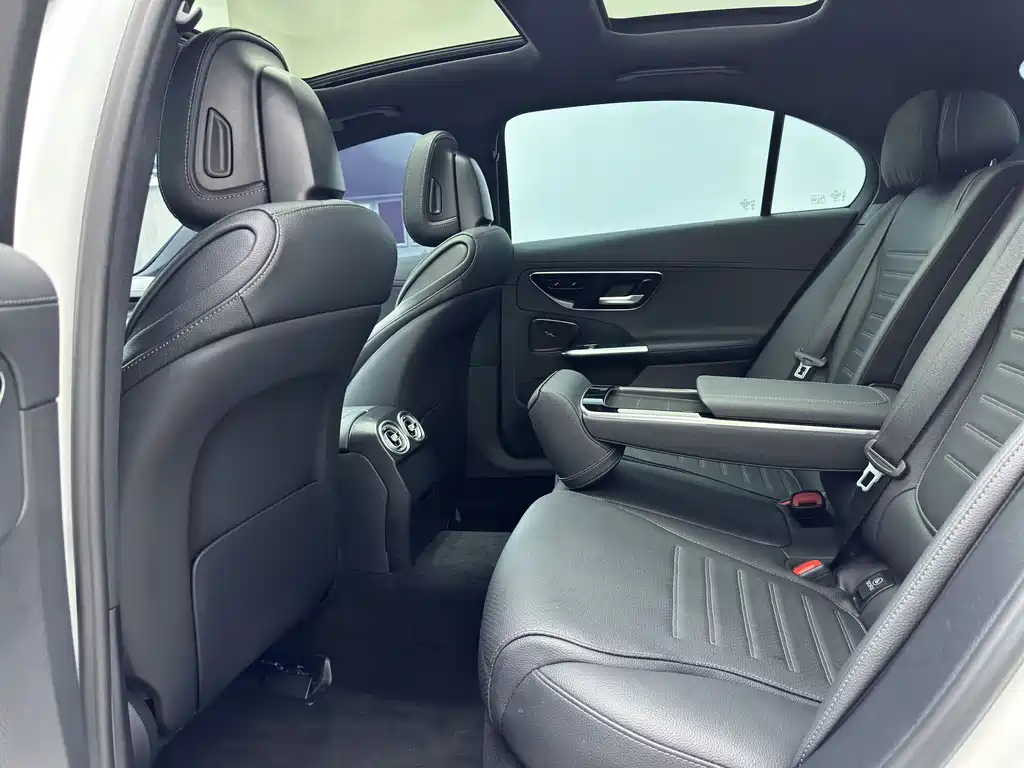 Mercedes-Benz Mercedes-Benz C-Class 2024 C 260 L Sport Edition 2024 - thumbnail 11