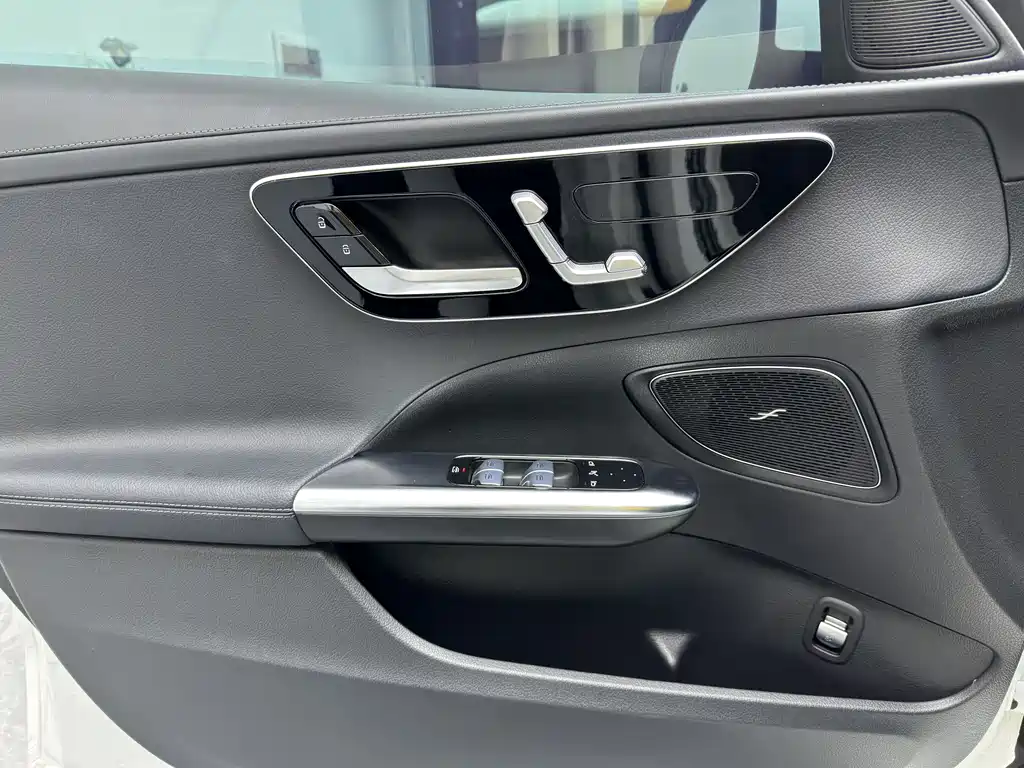 Mercedes-Benz Mercedes-Benz C-Class 2024 C 260 L Sport Edition 2024 - thumbnail 21