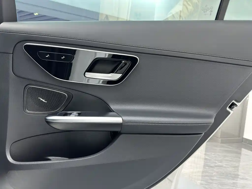 Mercedes-Benz Mercedes-Benz C-Class 2024 C 260 L Sport Edition 2024 - thumbnail 24