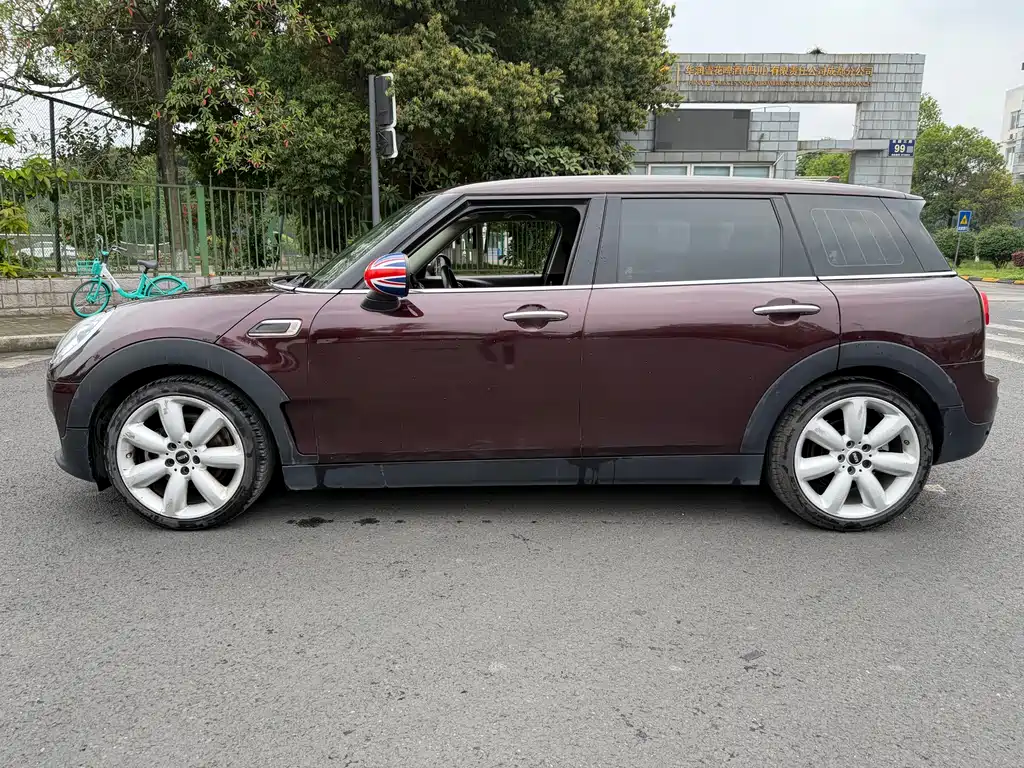 MINI MINI Clubman 2016 Facelift 1.5T COOPER Connoisseur Edition 2016 - thumbnail 4