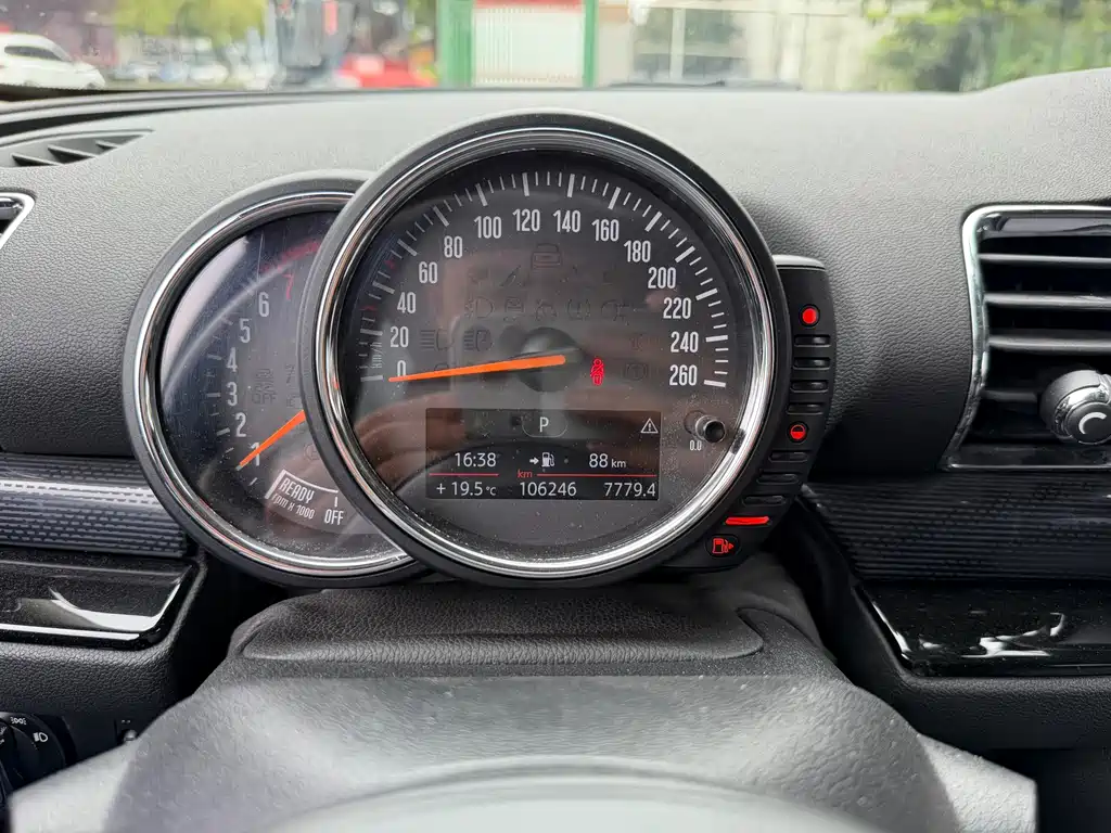 MINI MINI Clubman 2016 Facelift 1.5T COOPER Connoisseur Edition 2016 - thumbnail 15