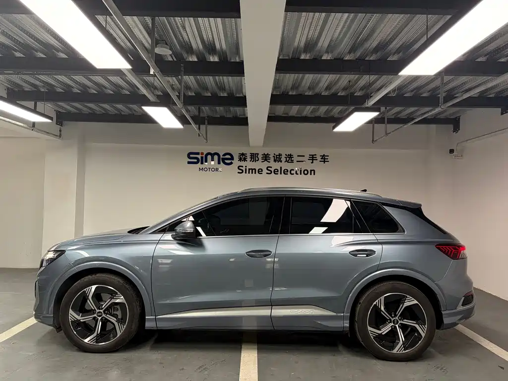 Audi Audi Q4 e-tron 2023 40 e-tron 2024 - thumbnail 3