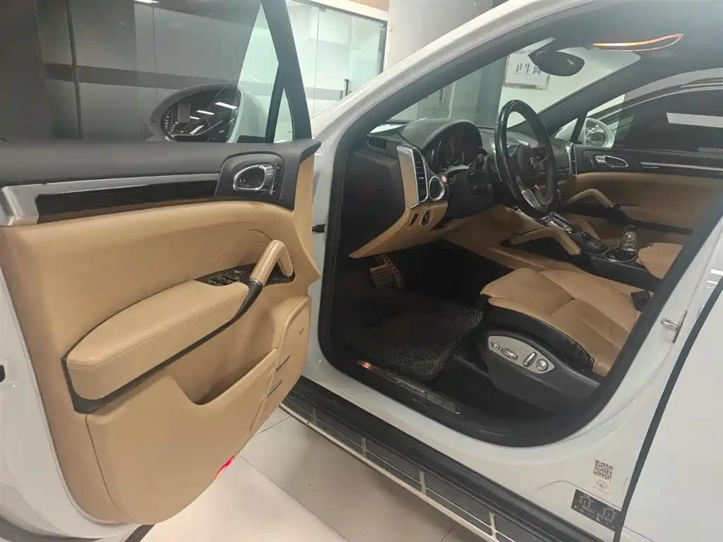 Porsche Porsche Cayenne 2015 Cayenne 3.0T 2015 - thumbnail 3