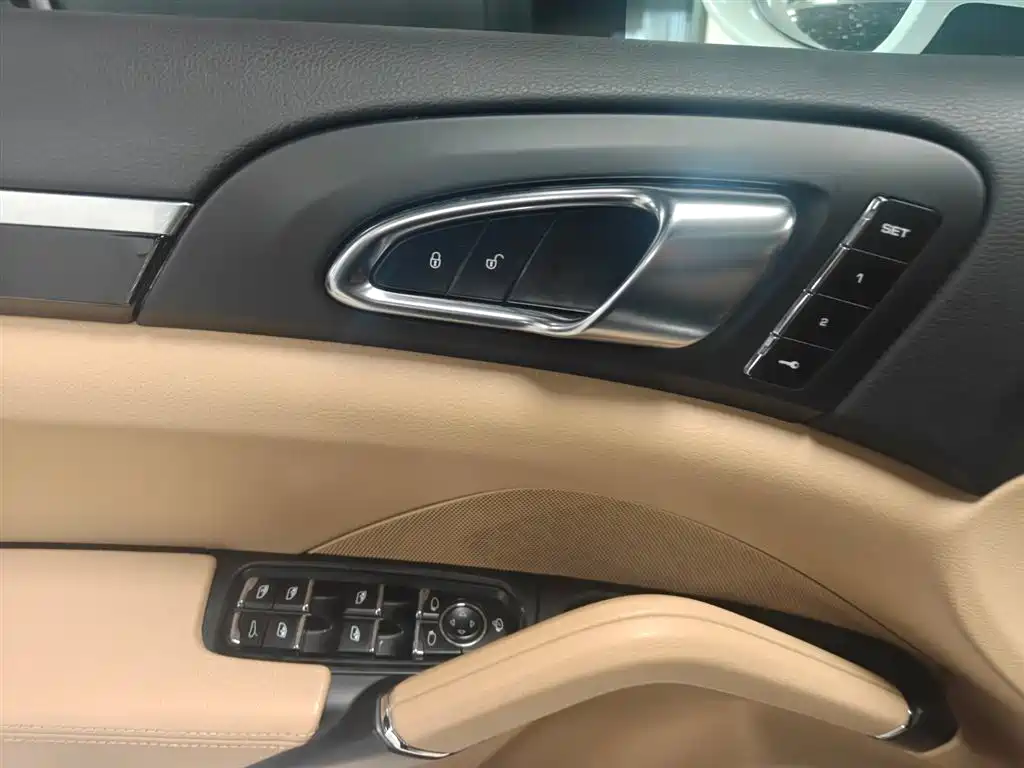 Porsche Porsche Cayenne 2015 Cayenne 3.0T 2015 - thumbnail 4