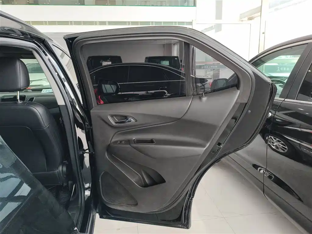 Chevrolet Chevrolet Equinox 2022 535T Chi Jie Edition 2022 - thumbnail 20