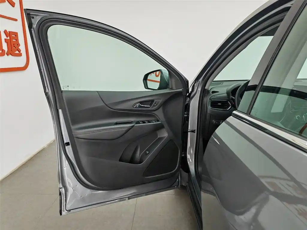 Chevrolet Equinox 535T 2022 - thumbnail 8