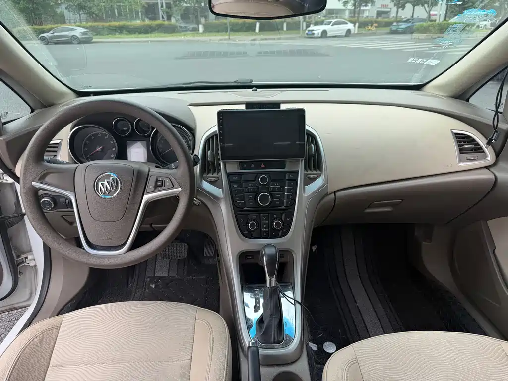 Buick Buick Excelle GT 2013 1.6L Automatic Fashion Edition 2014 - thumbnail 12