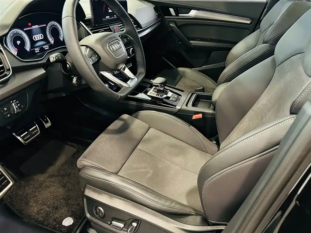 Audi Audi Q5L Sportback 2025 quattro 45th Anniversary Edition 40 TFSI Luxury 2025 - thumbnail 10