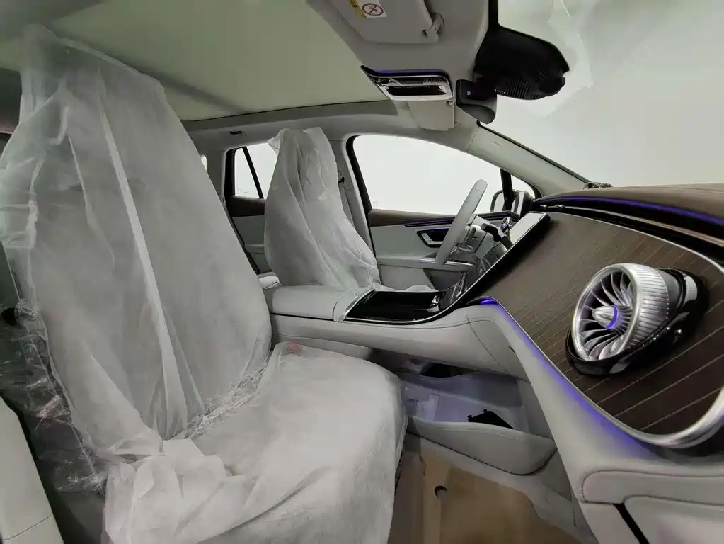 Mercedes-Benz Mercedes-Benz EQE SUV 2024 500 4MATIC Pioneer Edition 2025 - thumbnail 13