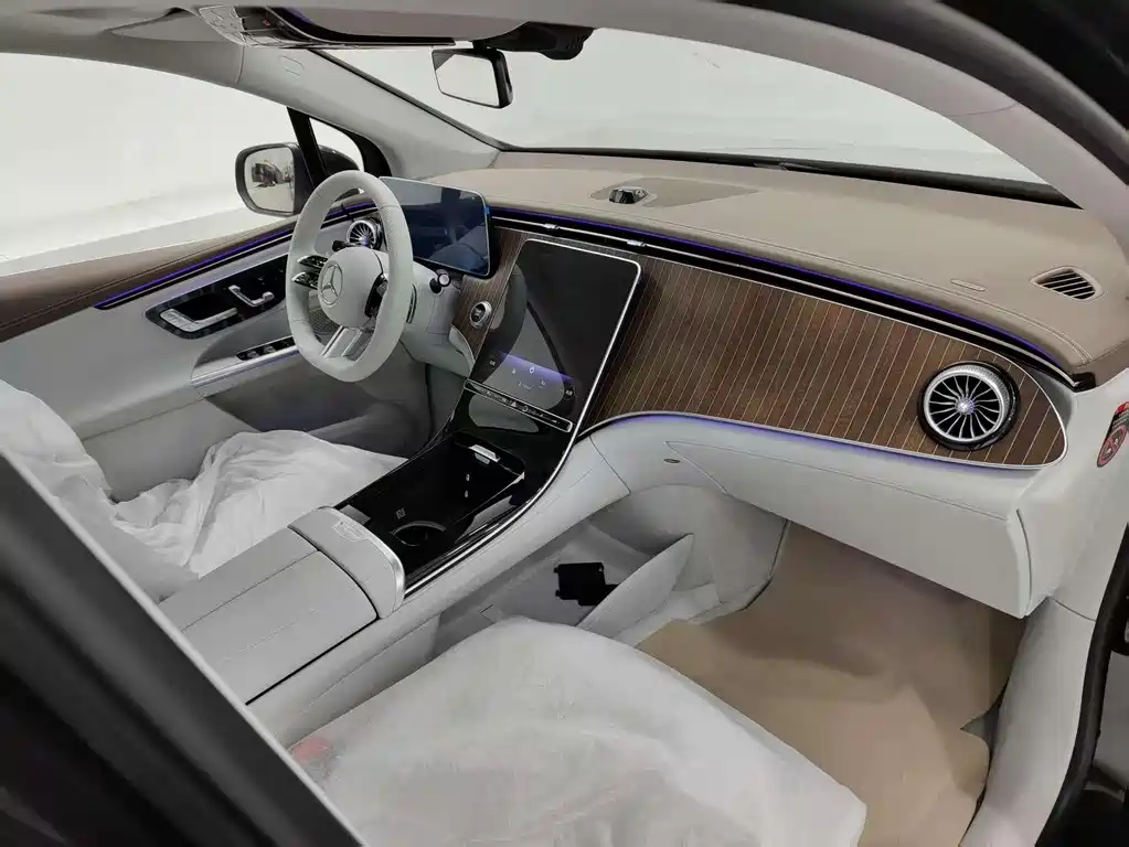 Mercedes-Benz Mercedes-Benz EQE SUV 2024 500 4MATIC Pioneer Edition 2025 - thumbnail 15