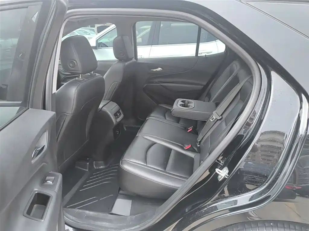 Chevrolet Equinox 535T 2022 - thumbnail 17